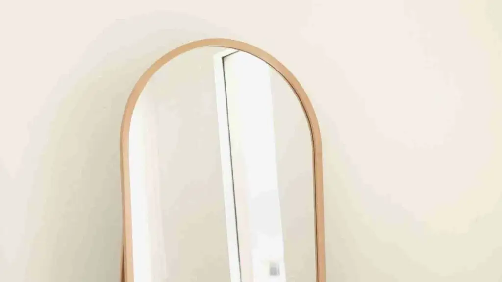 Wood Oval mirror
